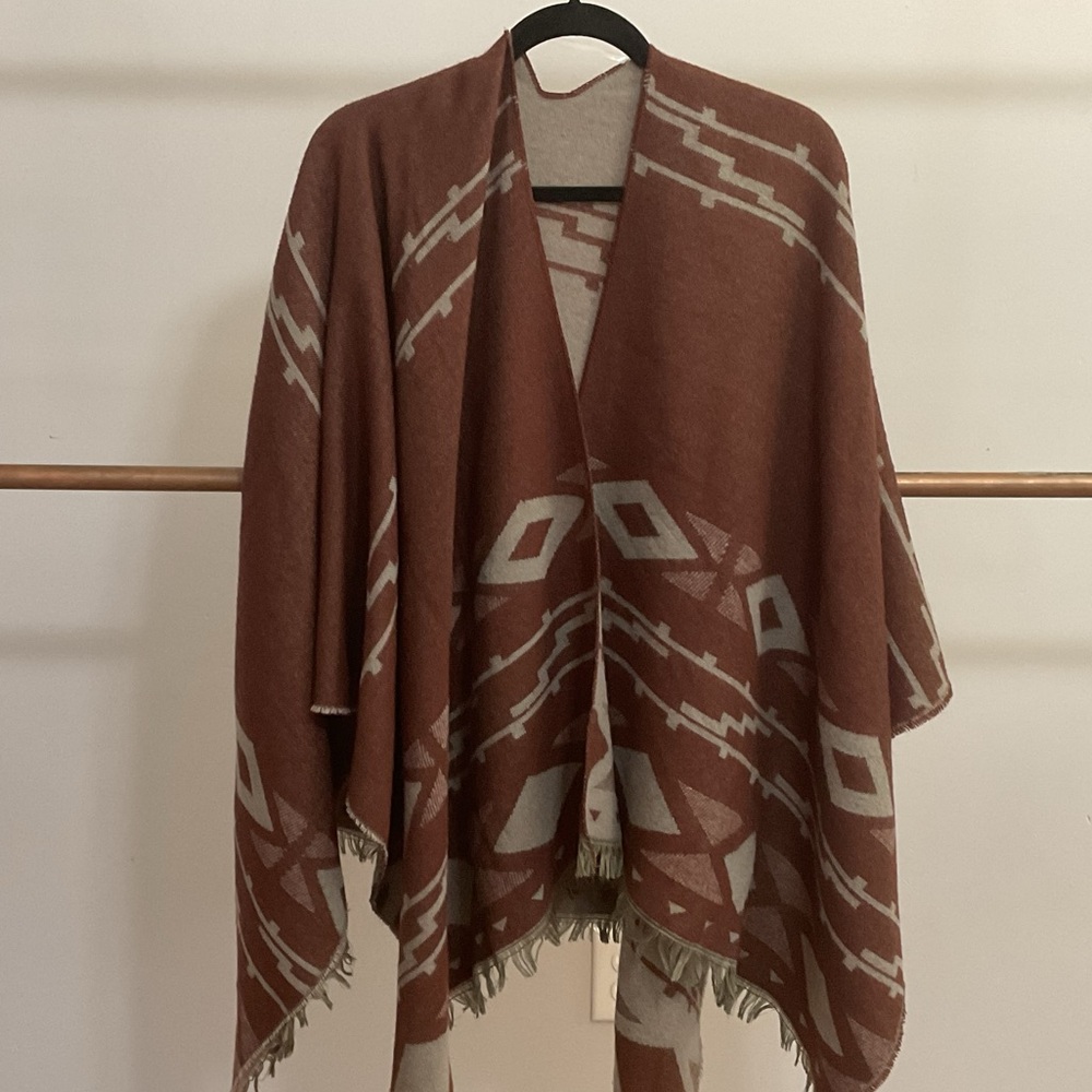 Geometric Patterned Wrap - image 1